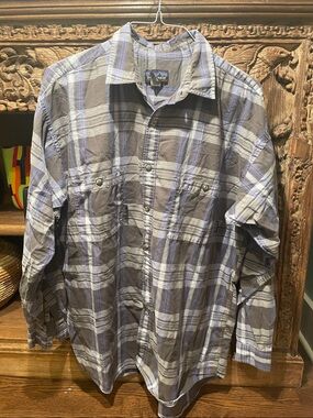 Patagonia Men's Light Blue and Gray Plaid Button-Down Shirt